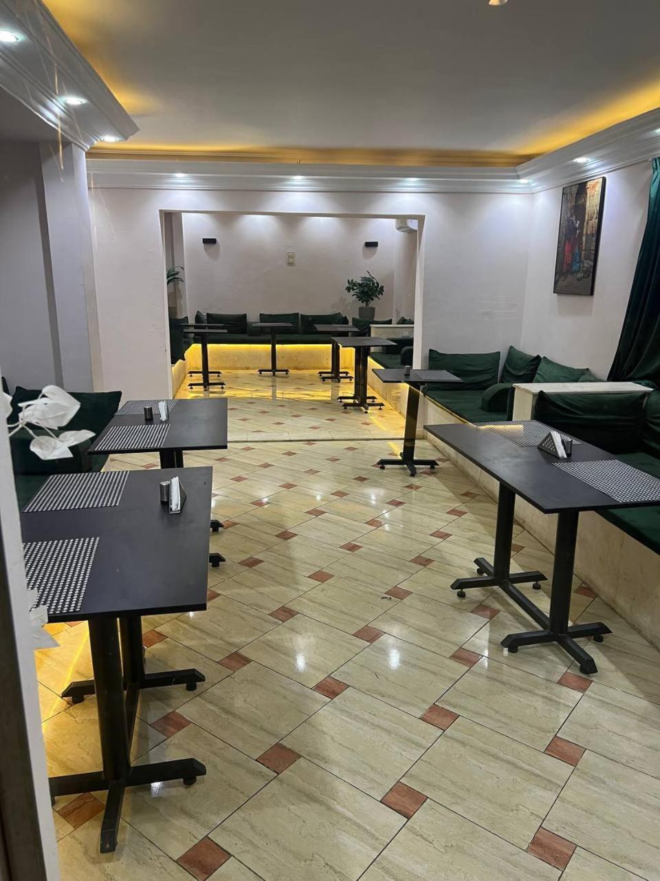 Hotel Aziz Egypt Pyramids View Kafret el-Gabal Exterior foto